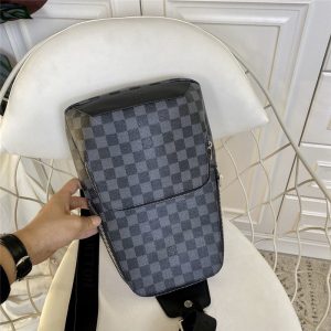 ルイヴィトン ボディバッグ メンズ パロディ風 LOUIS VUITTON ダミエグラフィット アヴェニュースリングバッグ 新作 ウエストポーチ 肩掛け ブランド 人気 カバン ヴィトン 斜め 掛け