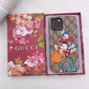 iphone17/17proケース グッチ ドナルド ダック iphone16/16pro ケース 可愛い Disney x Gucci アイフォン15pro カバー お揃い パロディ風 iphone14 携帯ケース gg スプリーム 海外セレブ愛用