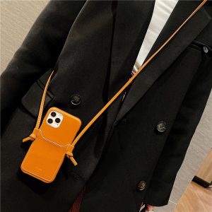 アイフォン16/16plus ケース セリーヌ 通販 iphone15pro max/14ケース カード収納 celine スマホケース ショルダー パロディ風 iphone13 ケース 便利 機能