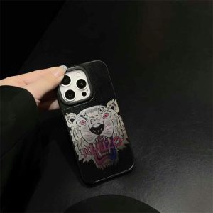 kenzo iphone16/16pro/16promaxケース 芸能人 iphone15pro/14 ケース カッコイイ ケンゾー アイ フォン13ケース パロディ風 高校生 iphone 携帯カバー お揃い スマホケース 激安 安全