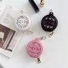 シャネル 風 air pods イヤホンカバー 可愛い chanel ワイヤレスイヤホンケース 手作り ミラー付き エアポッツケース ブランド カラビナ 汎用 イヤホン収納 レディース シャネル プレゼント おすすめ