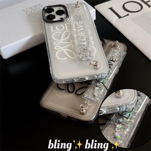 ロエベ iphone15/15pro 透明 ケース 挟む LOEWE iphone14/14pro maxケース ステッカー ブランド iphone13pro/12プロ 携帯ケース クリア ベルト付き アイフォン11 カバー 人気 女子 韓国 ロエベ iphone15/15pro 透明 ケース 挟む LOEWE iphone14/14pro maxケース ステッカー ブランド iphone13pro/12プロ 携帯ケース クリア ベルト付き アイフォン11 カバー 人気 女子 韓国