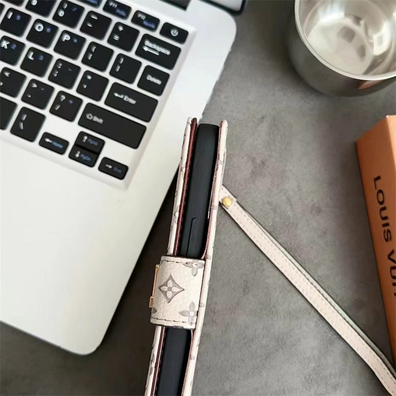 アイフォン17/17pro カバー 手帳型 iphone16/16pro maxケース ルイ ヴィトン パロディ iphone15/14 ケース ハイ ブランド メンズ iphone13/12pro ケース カード 収納 ヴィトン風 お揃い