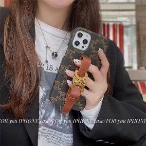 iphone16/16pro max ケース セリーヌ iphone15pro/14/13 携帯カバー ハンド ベルト付き アイフォン12/11 ケース レディース celine風 iphonexs max スマホカバー おしゃれ 韓国