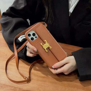 iphone16/16pro ショルダー ケース セリーヌ コピー アイフォン15pro/14 カバー カード収納 celine iphone13/11pro ケース韓国 女子 人気 iphone16/16pro ショルダー ケース セリーヌ コピー アイフォン15pro/14 カバー カード収納 celine iphone13/11pro ケース韓国 女子 人気