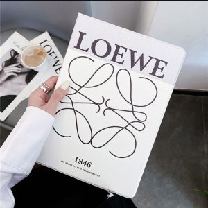 ロエベ ipad シリコン ケース 軽い LOEWE ipad pro 10.5 ipad pro ケース 11インチ ブランド アイパッドケース mini4 mini5 ipad air1/2/3 ケース かわいい 韓国 ロエベ ipad シリコン ケース 軽い LOEWE ipad pro 10.5 ipad pro ケース 11インチ ブランド アイパッドケース mini4 mini5 ipad air1/2/3 ケース かわいい 韓国