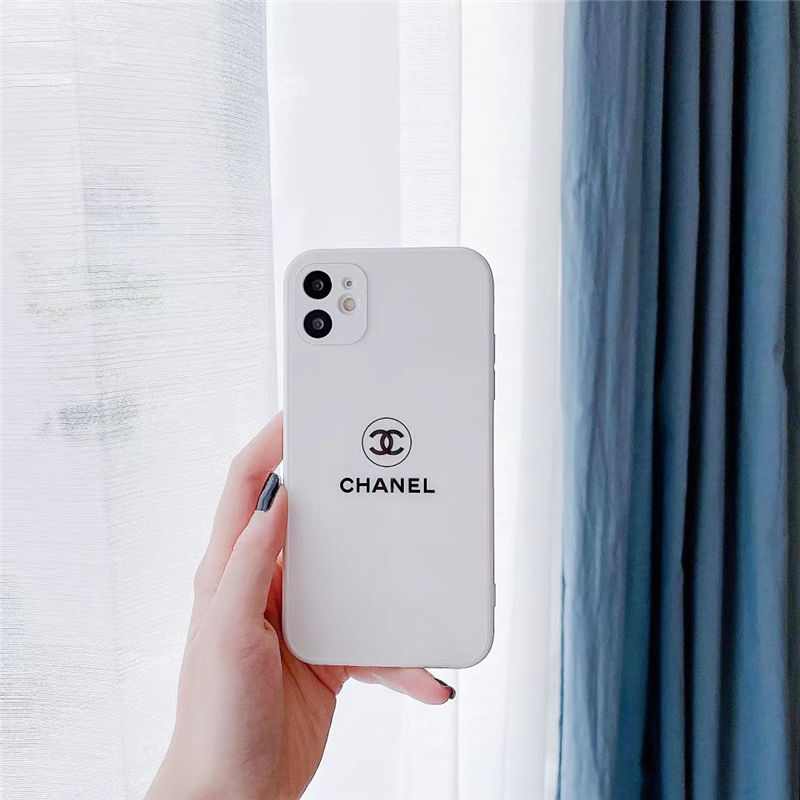 耐熱 二層 足あとぐらす (M) 【レア商品】シャネル iPhone12pro スマホケース