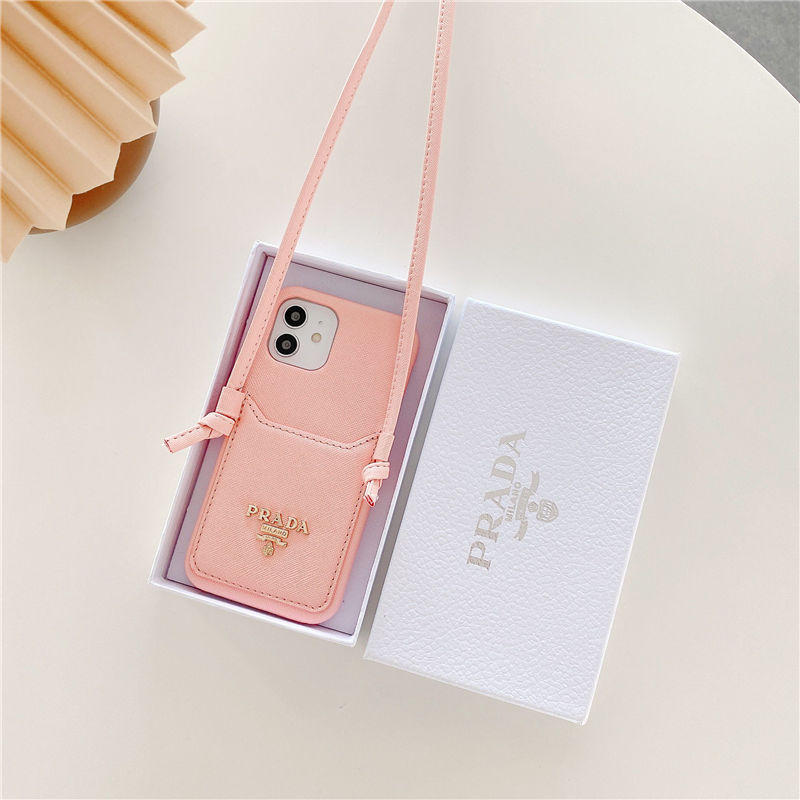 プラダ iphone16/16pro カード ケース おそろい Prada アイフォン15/14プロケース ショルダー iphone13pro max ケース 大人 シンプル スマホケース12/xr 革 おすすめ