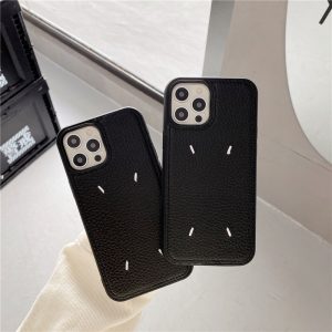 マルジェラ iphone17/16pro ケース 15/14pro 黒 海外 セレブ 愛用 iphone13/11pro max ケース margiela ステッチ アイフォン12/11 カバー シンプル iphone レザー ケース お揃い