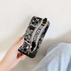 dior風 iphone16/15pro ストラップ ケース お洒落 iphone14pro/13pro maxケース バンド付き ディオール スマホケース12/11pro 人気 女子 アイフォンx/xr カバー 可愛い プチ プレゼント