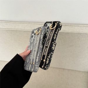dior アイ フォン17/16プロ ケース バンド付き iphone15/14pro max カバー ハイブランド 女子 iphone12pro/11proケース 韓国風 携帯ケース iphonexs 大人コーデ dior アイ フォン17/16プロ ケース バンド付き iphone15/14pro max カバー ハイブランド 女子 iphone12pro/11proケース 韓国風 携帯ケース iphonexs 大人コーデ