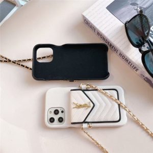 サン ローラン iphone16/16pro/16pro max ケース 背面収納 yslパロディ iphone15/14pro/13/12 ケース ショルダーチェーン スマホケース 11 大人 女子 サン ローラン iphone16/16pro/16pro max ケース 背面収納 yslパロディ iphone15/14pro/13/12 ケース ショルダーチェーン スマホケース 11 大人 女子