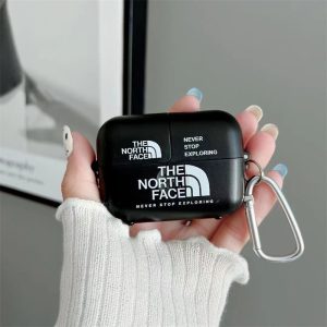 ノースフェイス airpodsケース お洒落 シンプル north face airpods pro ケース第二世代 第3世代 おそろい エアー ポッズ ケース ブランドコピー airpods1/2 イヤホン収納ケース 防塵 耐衝撃 ノースフェイス airpodsケース お洒落 シンプル north face airpods pro ケース第二世代 第3世代 おそろい エアー ポッズ ケース ブランドコピー airpods1/2 イヤホン収納ケース 防塵 耐衝撃