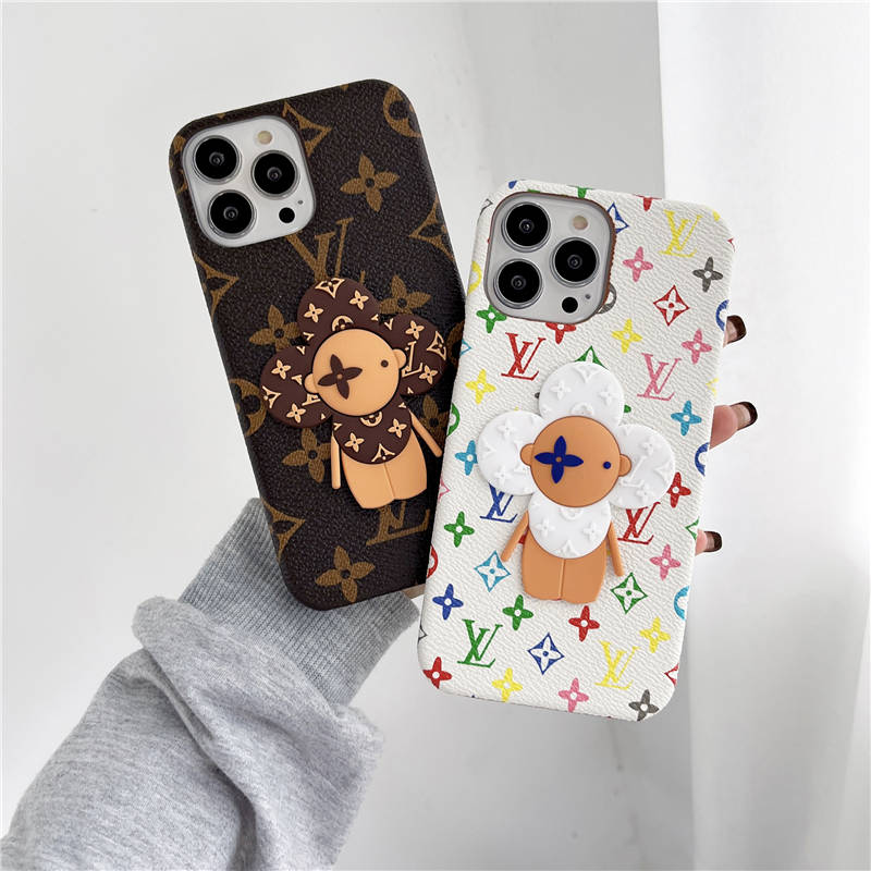 2021年クリスマスプレゼント特集!彼女や奥さんに喜ばれるハイブランドiPhoneケース厳選紹介! ヴィヴィエンヌ ヴィトン iphoneケース