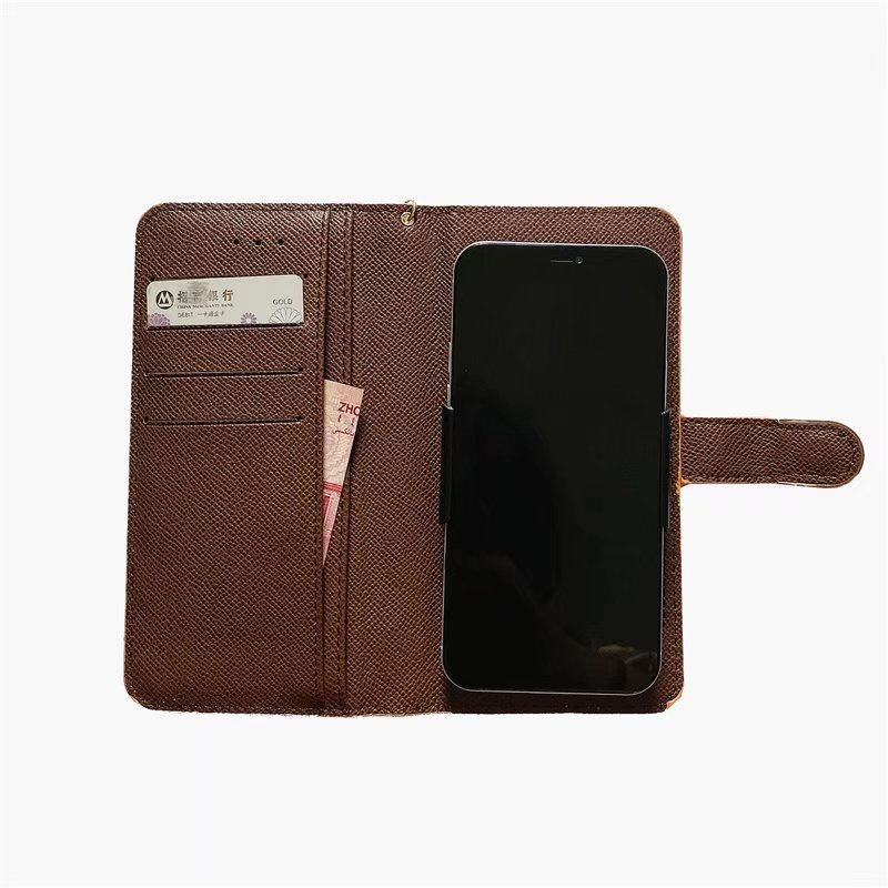 mcm スマホケース iphone15/15pro/13mini 手帳型 エムシーエム