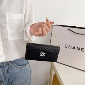 chanel iphone17/17pro 手帳 型 ケース 大人 女子 シャネル風 iphone16pro/15 ケース ハイブランド スマートホン iphone14 iphone13 携帯ケース チェーン付き pu レザー スマホケース