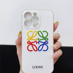 ロエベ アナグラム iphone16pro max/16ケース カラフル iphone15 ロエベ アナグラム iphone16pro max/16ケース カラフル iphone15