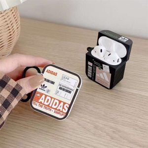 エアーポッズ3ケース ブランド アディダス airpods第3世代 airpodspro ケース シリコン タグ風 adidas エア ポッツ プロ ケース おしゃれ airpods1/2 保護カバー 韓国 衝撃吸収