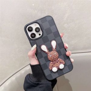 ルイヴィトン iphone16/16proケース ダミエ柄 ウサギ iphone15 ルイヴィトン iphone16/16proケース ダミエ柄 ウサギ iphone15