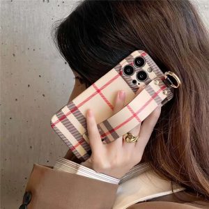 【BURBERRY】バーバリー チェック iPhone 16 Pro ケース Burberry iPhone 16 pro ケース