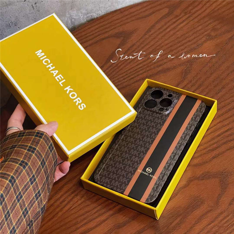マイケルコース iphoneケース 13/13pro 安い MK シグネチャー柄 アイフォン12pro max カバー 大人っぽい お揃い iphone12/11/xs max 保護ケース 衝撃に強い おしゃれ