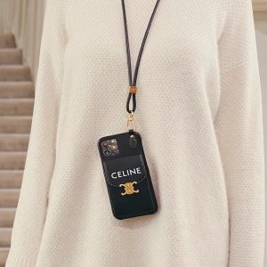 celine スマホケース 首 から 下げる かわいい セリーヌ風 iphone16/16pro ケース カード収納 おしゃれ iphone15pro max/14/13pro カバー 大人 高級 アイフォンx/xs max レザーケース 韓国