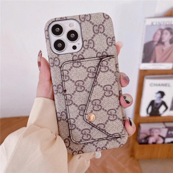 新品 GUCCI iPhone 15 PRO ケース 手帳型 カード収納 グッチブランド iphone17 air pro 15 16 ケースカード手帳型