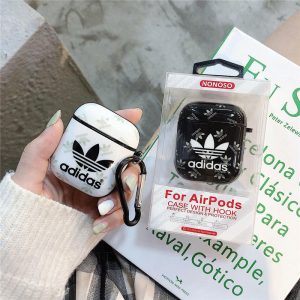 airpods pro2 ケース アディダス airpods1/2 airpods 第三世代 ケース 高校生 人気 adidas風 エアポッツケース ブランド 充電 airpods pro2 ケース アディダス airpods1/2 airpods 第三世代 ケース 高校生 人気 adidas風 エアポッツケース ブランド 充電