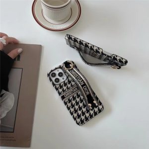 dior アイ フォン17/17pro ケース ベルト付き iphone16pro/15 ケース おしゃれ ディオール iphone14/13pro アイフォン12pro max カバー 大人 女子 iphone11 保護ケース 千鳥柄 dior アイ フォン17/17pro ケース ベルト付き iphone16pro/15 ケース おしゃれ ディオール iphone14/13pro アイフォン12pro max カバー 大人 女子 iphone11 保護ケース 千鳥柄