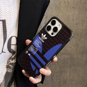 adidas スマホケース iphone16/15/15pro TPU 高級 iphone14/14pro ケース アディダス アイフォンケース13 丈夫 iphone12pro カバー お揃い