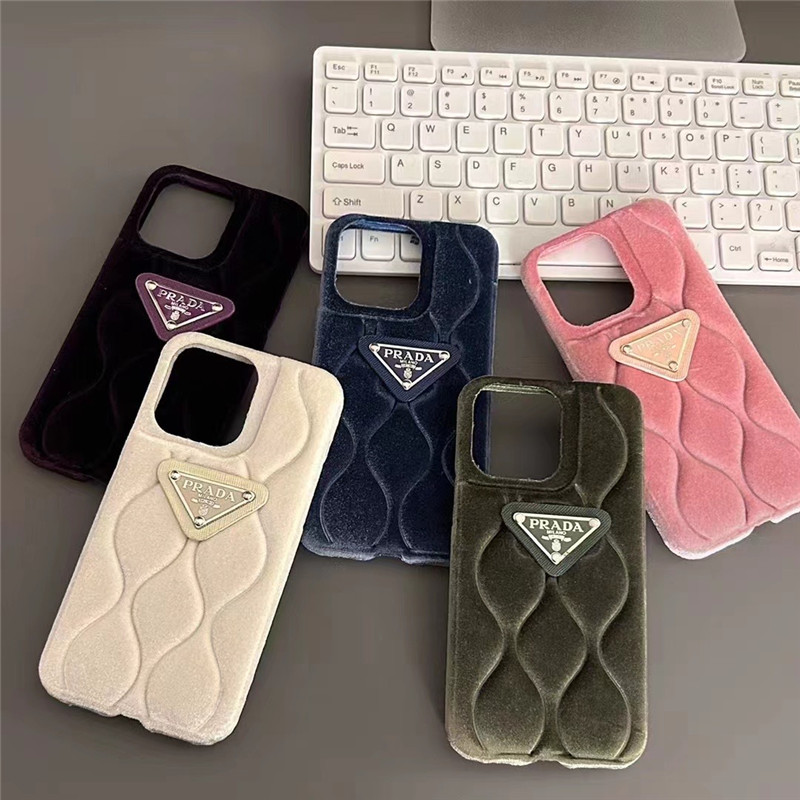 プラダ iphone15/15pro ケース もこもこ おしゃれ iphone14/13 ケース 