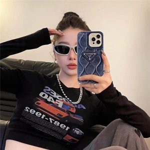 プラダ iphone15pro/15proケース もこもこ おしゃれ 14pro/14promax ケース ブランド レディース prada 携帯ケース 高級感 セレブ愛用 プラダ iphone15pro/15proケース もこもこ おしゃれ 14pro/14promax ケース ブランド レディース prada 携帯ケース 高級感 セレブ愛用