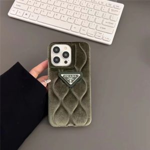 プラダ iphone15pro/15proケース もこもこ おしゃれ 14pro/14promax ケース ブランド レディース prada 携帯ケース 高級感 セレブ愛用 プラダ iphone15pro/15proケース もこもこ おしゃれ 14pro/14promax ケース ブランド レディース prada 携帯ケース 高級感 セレブ愛用