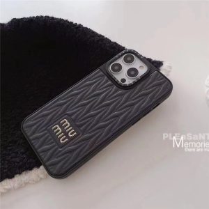 ミュウ ミュウ iphone17promax/16pro ケース レザー miumiu新作 iphone15promax/14/13pro ケース 大人 可愛い アイフォン12/12promax ケース おしゃれ ブランド ミュウ ミュウ iphone17promax/16pro ケース レザー miumiu新作 iphone15promax/14/13pro ケース 大人 可愛い アイフォン12/12promax ケース おしゃれ ブランド