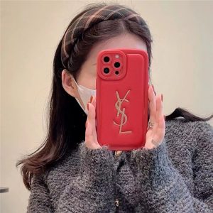 サンローラン iphone16/16pro レザーケース YSLロゴ キラキラ 15/14pro カバー 女子 人気 iphone13promax/13pro 携帯ケース 頑丈 おしゃれ