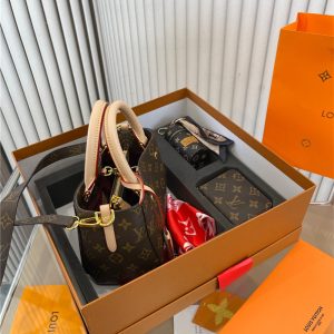 モンテーニュ ルイ ヴィトン ショルダー バッグ エレガント ヴィトン コピー 2way バッグ 人気 普段使い 通勤 バッグ レディース 30代 40代