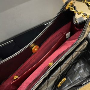 シャネル ホーボーバッグ コピー chanel マトラッセ ショルダー バッグ チェーン 黒 白 カバン ブランド レディース 鞄 人気 シャネル ホーボーバッグ コピー chanel マトラッセ ショルダー バッグ チェーン 黒 白 カバン ブランド レディース 鞄 人気