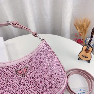 プラダ クレオ クリスタル サテン バッグ PRADA キラキラ バッグ パーティー 宴会 ショルダーバッグ ブランドコピー カバン おしゃれ 女性 プラダ クレオ クリスタル サテン バッグ PRADA キラキラ バッグ パーティー 宴会 ショルダーバッグ ブランドコピー カバン おしゃれ 女性