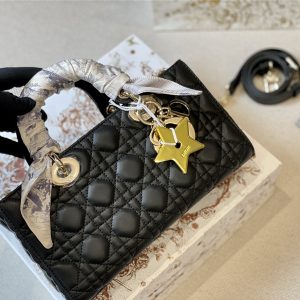 レディ D-JOY バッグ dior ショルダー バッグ ミニ ディオール バッグ 激安 コピー ハイ ブランド ポシェット 横型 可愛い 女性 レディ D-JOY バッグ dior ショルダー バッグ ミニ ディオール バッグ 激安 コピー ハイ ブランド ポシェット 横型 可愛い 女性