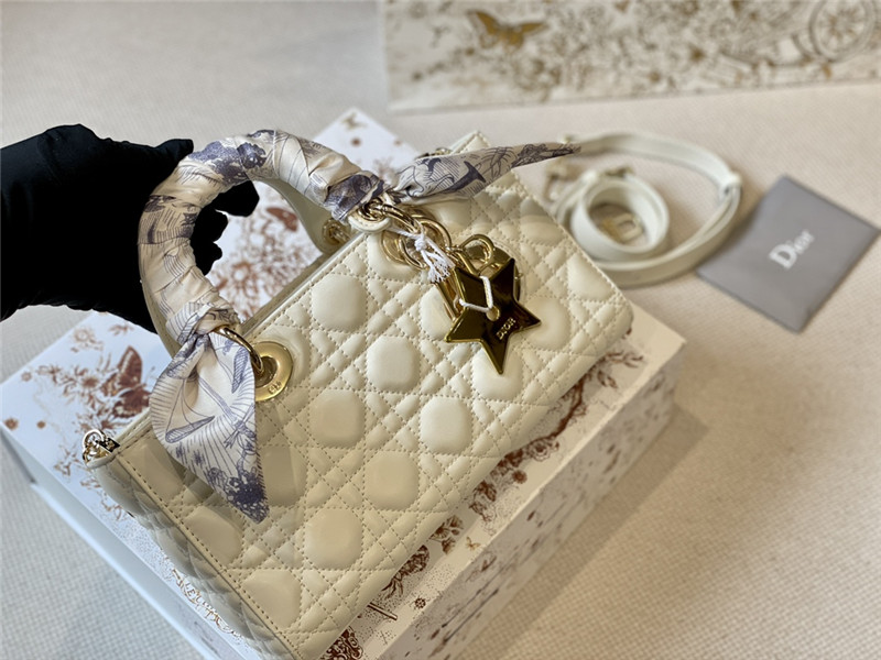 レディ D-JOY バッグ dior ショルダー バッグ ミニ ディオール バッグ 激安 コピー ハイ ブランド ポシェット 横型 可愛い 女性 レディ D-JOY バッグ dior ショルダー バッグ ミニ ディオール バッグ 激安 コピー ハイ ブランド ポシェット 横型 可愛い 女性