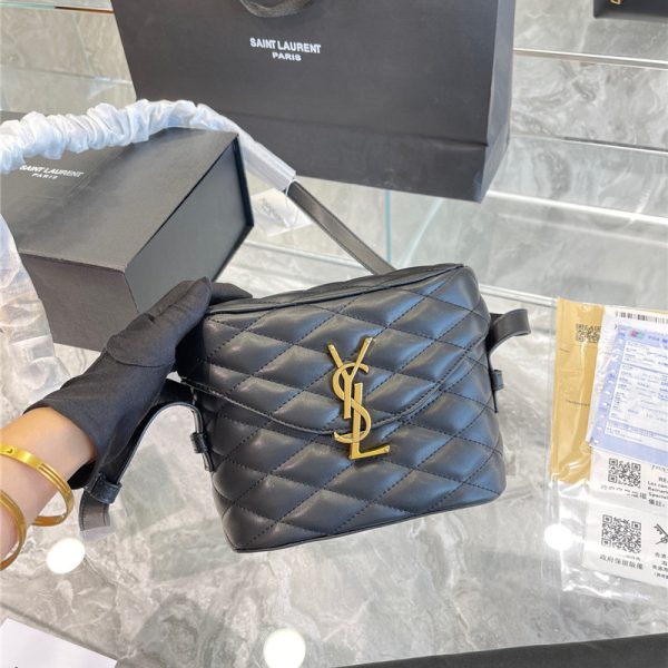 サンローラン ジューン ボックスバッグ YSL ショルダーバッグ キルティングレザー スクエア ポーチ 斜 めがけ バッグ レディース 人気