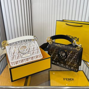 フェンディ キャナイエフ ショルダーバッグ クリア ショルダー バッグ 