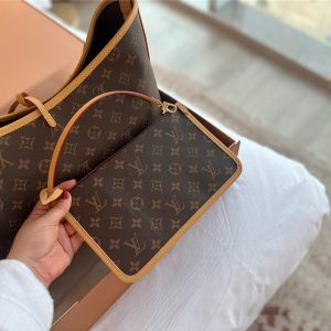 ルイ ヴィトン キャリーオール シティバッグ ヴィトン ショルダー バッグ 人気 通勤 バッグ レディース 肩掛け バッグ ハンドバッグ ルイ ヴィトン キャリーオール シティバッグ ヴィトン ショルダー バッグ 人気 通勤 バッグ レディース 肩掛け バッグ ハンドバッグ