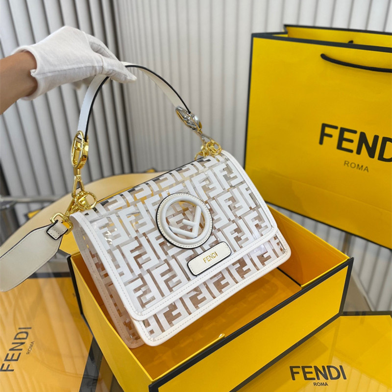 フェンディ キャナイエフ ショルダーバッグ クリア ショルダー バッグ 
