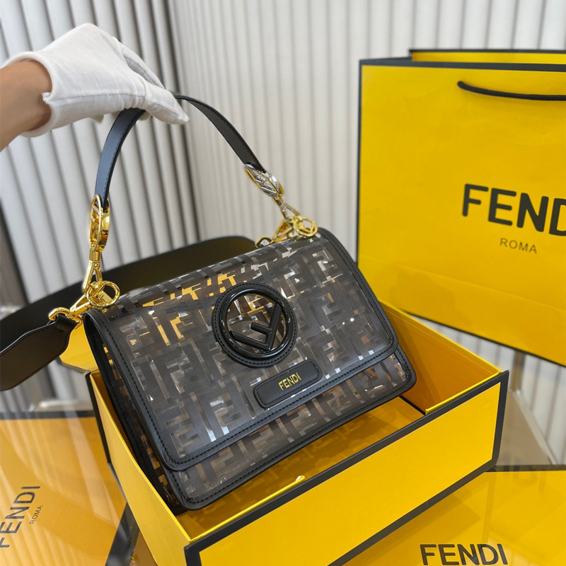 フェンディ キャナイエフ ショルダーバッグ クリア ショルダー バッグ 