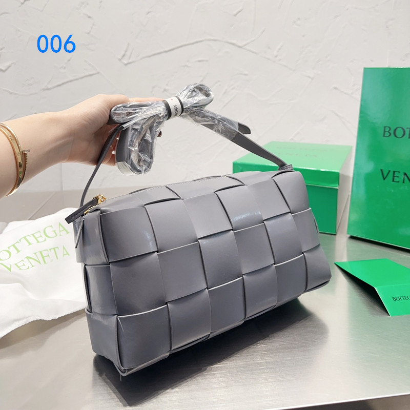 ♦BOTTEGA VENETA♦カセット クロスボディバッグ BOTTEGAVENETA ボッテガヴェネタ カセット クロスボディバッグ