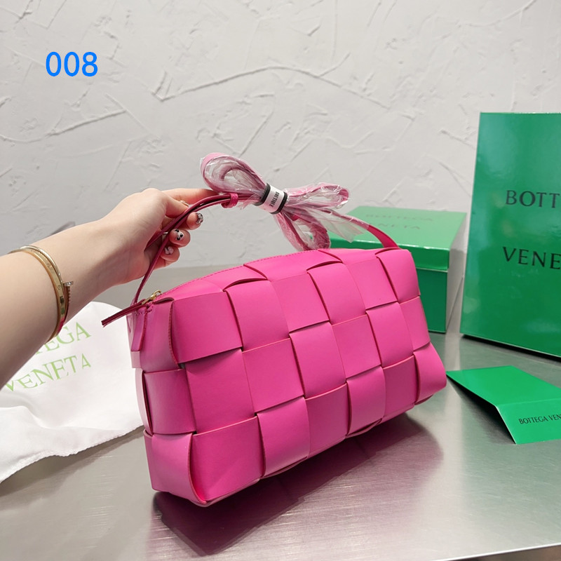 BOTTEGA ピンク 編み込みレザー ショルダーバッグ
