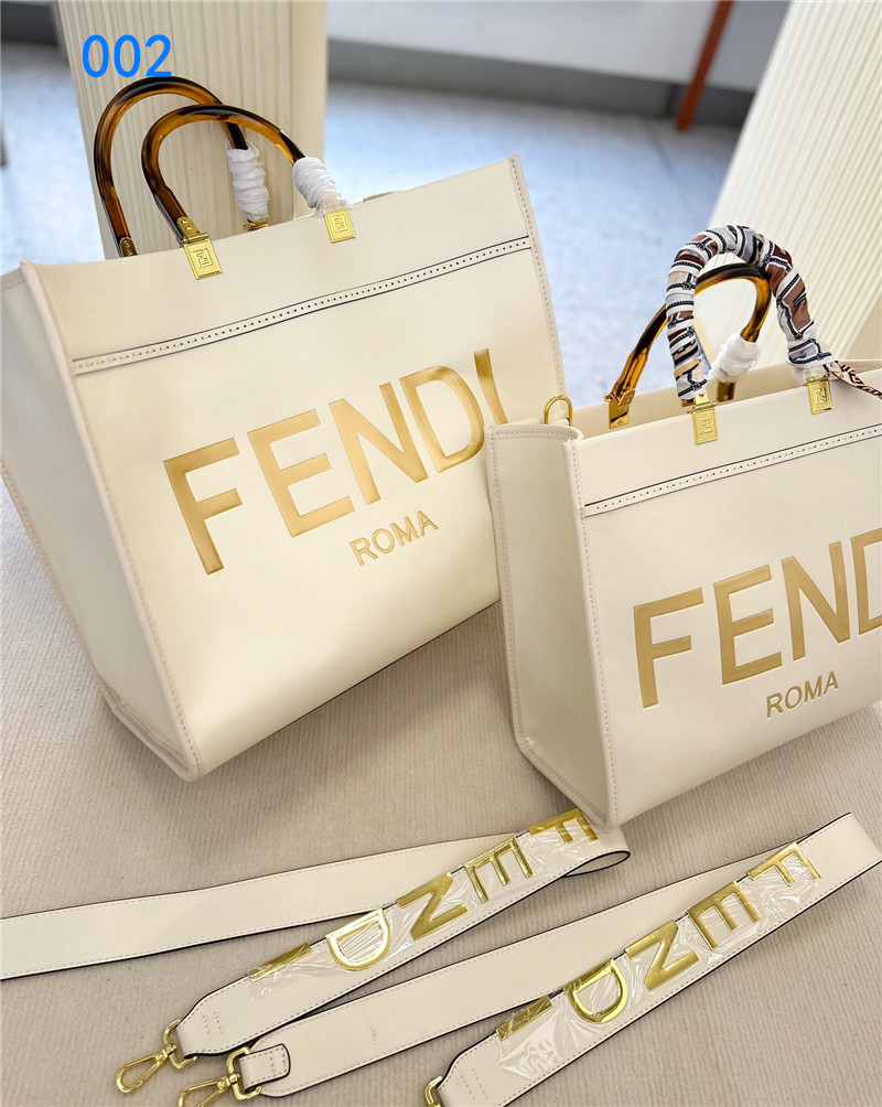 【2024最新版】レディースが選ぶ「ハイブランドトートバッグ」まとめ！