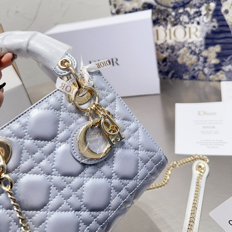 レディディオール ミニバッグ ショルダーバッグ 有名人 dior 