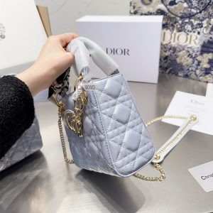レディディオール ミニバッグ ショルダーバッグ 有名人 dior ハンドバッグ スーパーコピー 信用できるサイト レディディオール ミニバッグ ショルダーバッグ 有名人 dior ハンドバッグ スーパーコピー 信用できるサイト